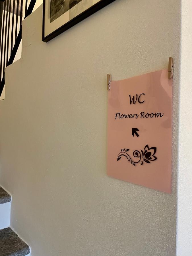 1912 - Flowers Room - Budget For Young ロカルノ エクステリア 写真